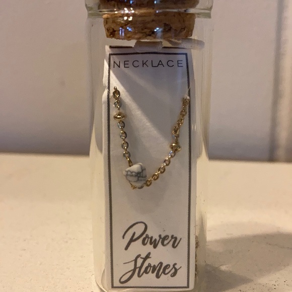 ⚜️Francescas Power Stone Howlite Necklace! NWT! - Picture 2 of 6